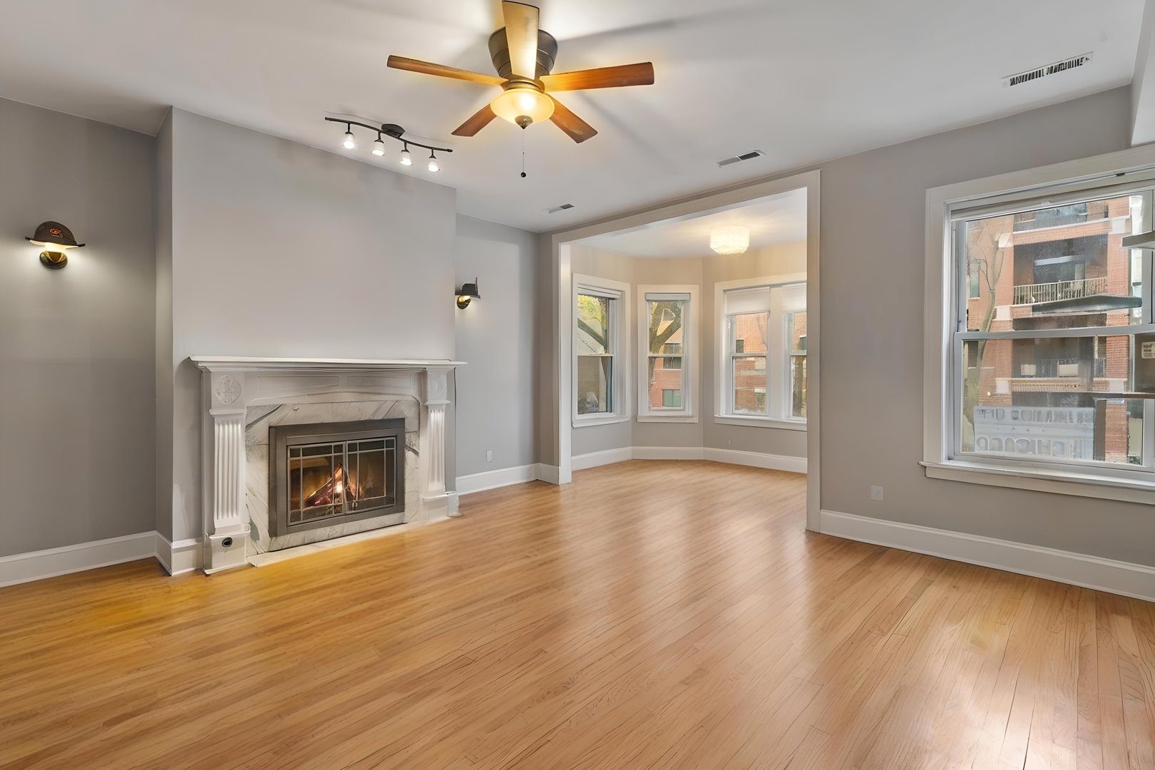 842 W Agatite Avenue 2E