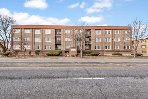 10048 S Pulaski Road 2B Oak Lawn IL 60453