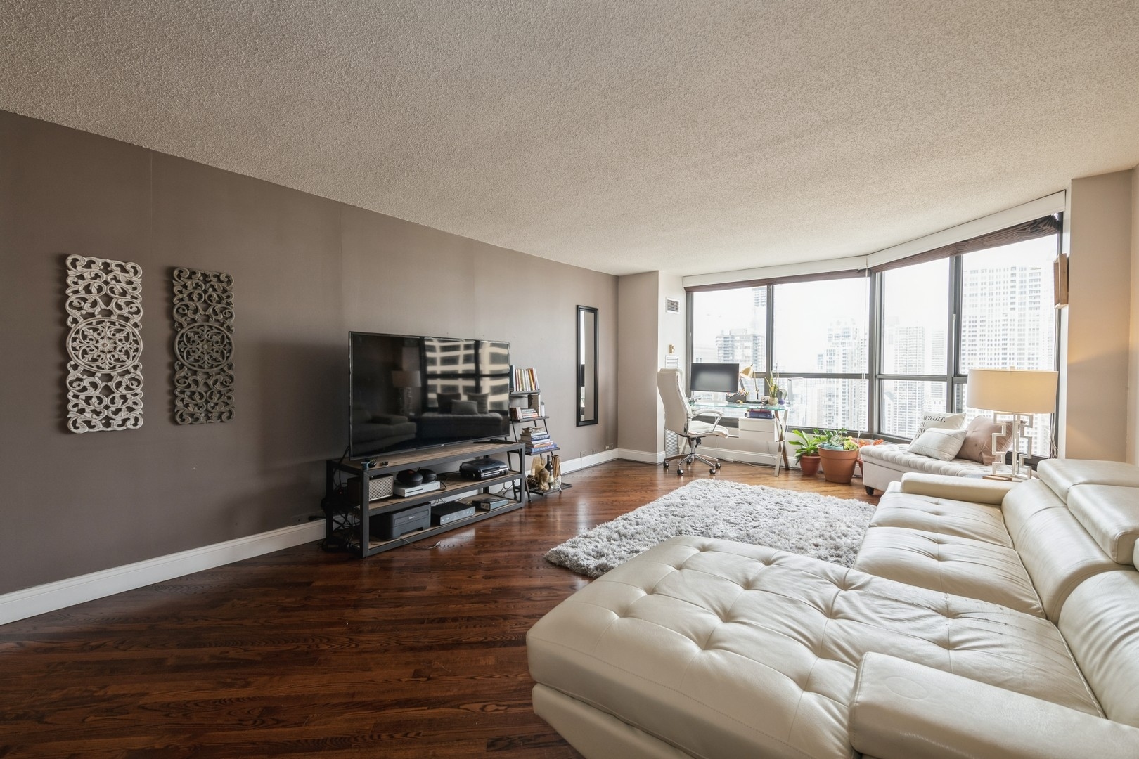 405 N Wabash Avenue 3802