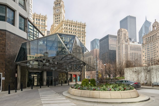 405 N Wabash Avenue 3802