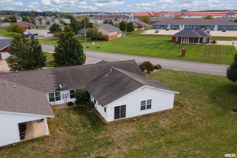 Tiny photo for 1500 APACHE Drive, Marion, IL 62959 (MLS # QC4268351)