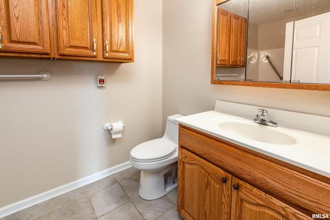 Tiny photo for 1500 APACHE Drive, Marion, IL 62959 (MLS # QC4268351)