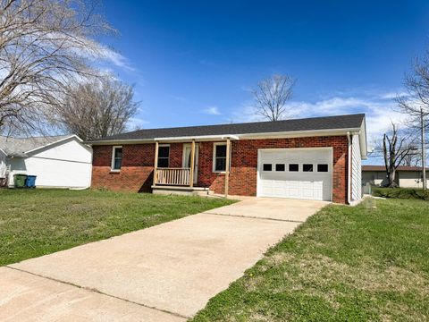 Photo of 105 Evergreen Drive, Anna, IL 62906 (MLS # 12590952)