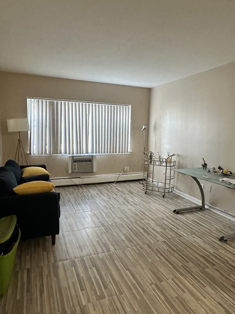 7854 S South Shore Drive 210