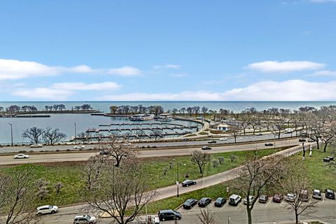 Tiny photo for 3180 N Lake Shore Drive #8C, Chicago, IL 60657 (MLS # 12508726)