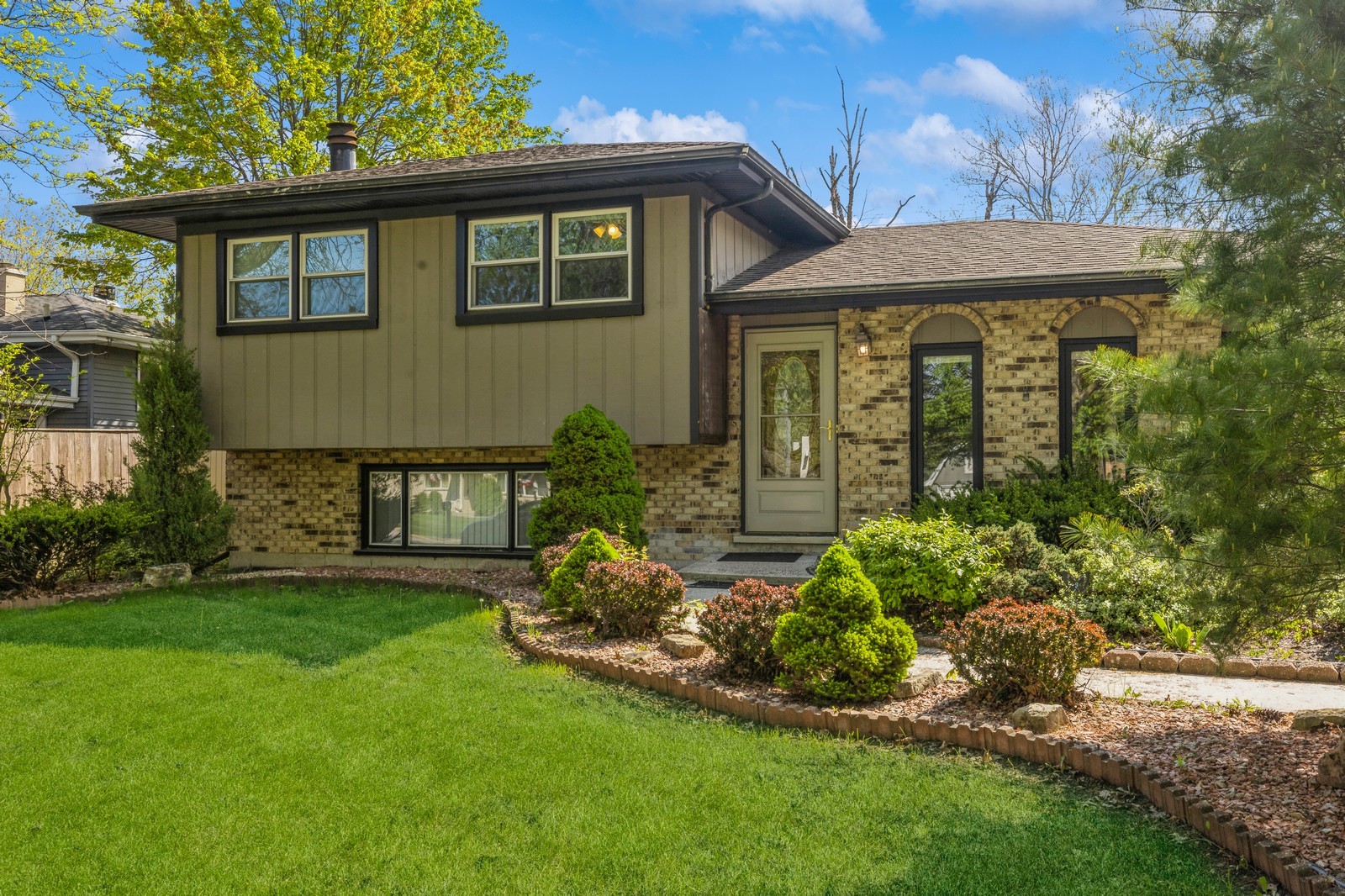 912 MacGregor Road