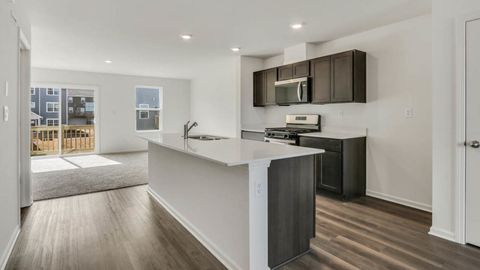 Tiny photo for 427 lakeshore Court, St. Charles, IL 60174 (MLS # 12562947)