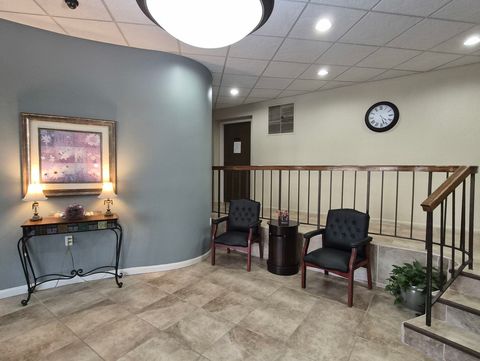 Tiny photo for 850 Wellington Avenue #403, Elk Grove Village, IL 60007 (MLS # 12605565)