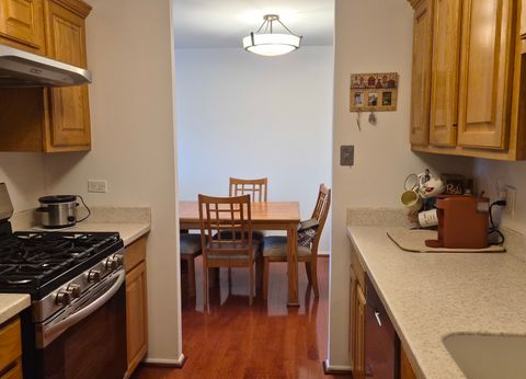 Tiny photo for 850 Wellington Avenue #403, Elk Grove Village, IL 60007 (MLS # 12605565)