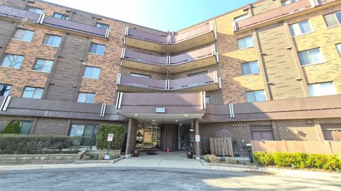 Photo of Elk Grove Village, IL 60007 (MLS # 12605565)