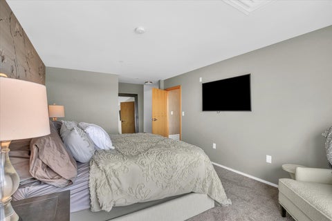 Tiny photo for 301 N Neil Street #711, Champaign, IL 61820 (MLS # 12635334)
