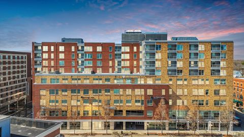 Photo of 301 N Neil Street #711, Champaign, IL 61820 (MLS # 12635334)