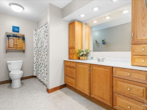 Tiny photo for 6531 Midhurst Road, Downers Grove, IL 60516 (MLS # 12609814)