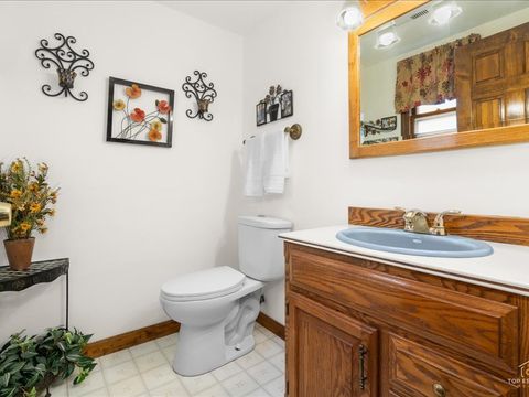 Tiny photo for 6531 Midhurst Road, Downers Grove, IL 60516 (MLS # 12609814)