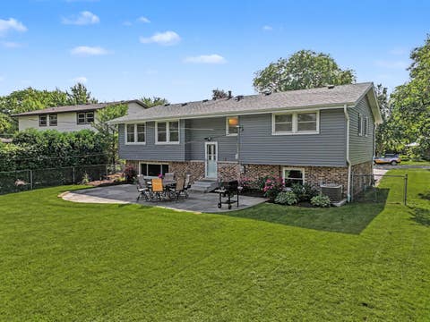 Tiny photo for 449 S Bennett Avenue, Palatine, IL 60067 (MLS # 12672897)
