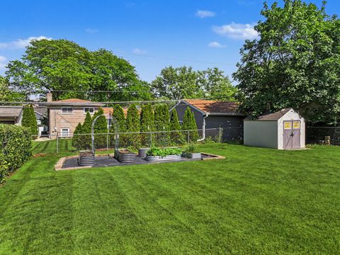 Tiny photo for 449 S Bennett Avenue, Palatine, IL 60067 (MLS # 12672897)