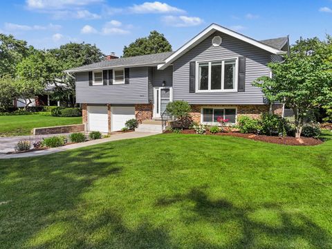 Tiny photo for 449 S Bennett Avenue, Palatine, IL 60067 (MLS # 12672897)