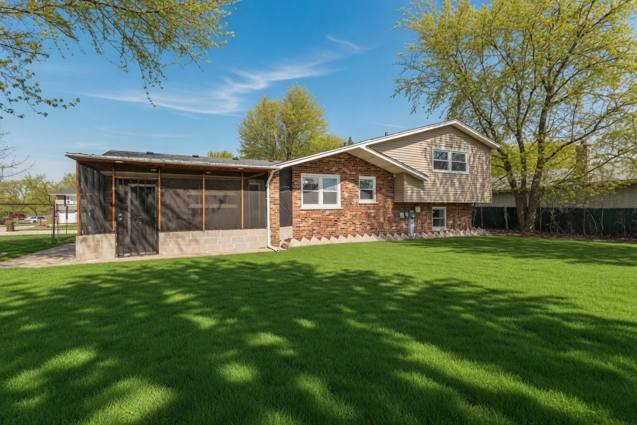 6151 Victoria Drive