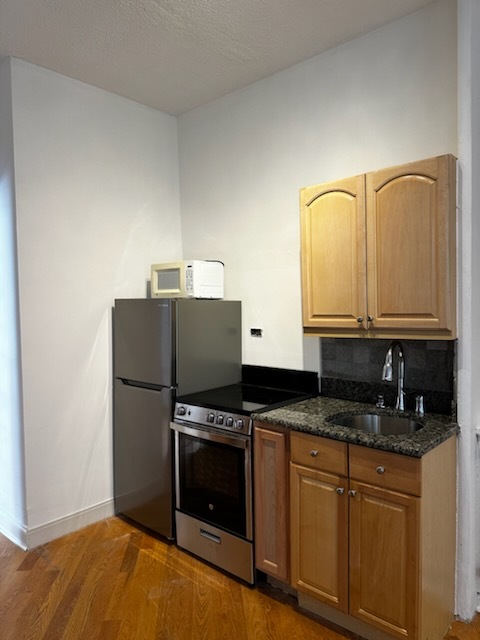 20 E Goethe Street 504