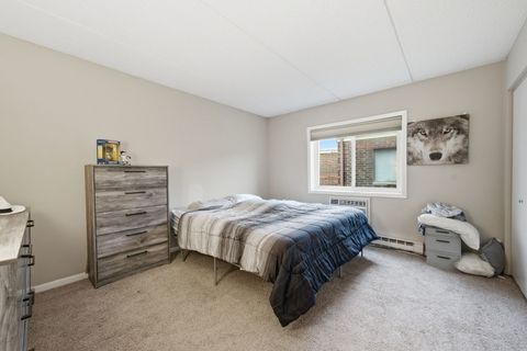 Tiny photo for 940 N Rohlwing Road #201A, Addison, IL 60101 (MLS # 12632567)