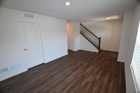 Tiny photo for Naperville, IL 60564 (MLS # 12609320)