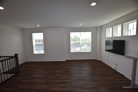 Tiny photo for Naperville, IL 60564 (MLS # 12609320)