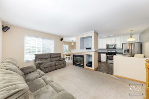 Tiny photo for 2330 Twilight Drive, Aurora, IL 60503 (MLS # 12480212)