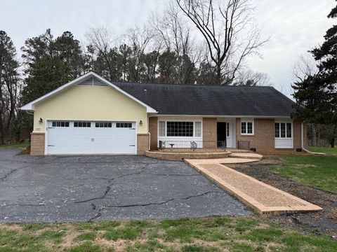 Photo of 11 Birdsong Drive, Carbondale, IL 62901 (MLS # 12591919)