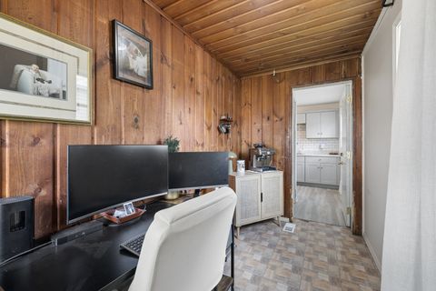 Tiny photo for 1215 W Jefferson Street, Joliet, IL 60435 (MLS # 12681326)