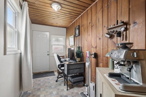 Tiny photo for 1215 W Jefferson Street, Joliet, IL 60435 (MLS # 12681326)