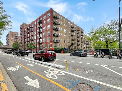 420 S Clinton Street 416A Chicago IL 60607