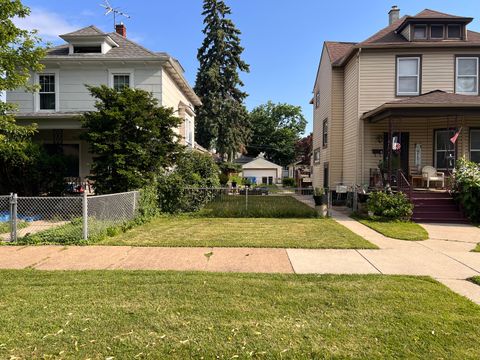 — beds bed, — baths bath property at 3635 W 64th Place, Chicago, IL 60629