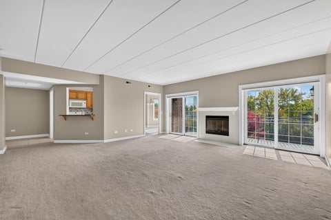 Tiny photo for 6675 S Cass Avenue #4C, Westmont, IL 60559 (MLS # 12782131)