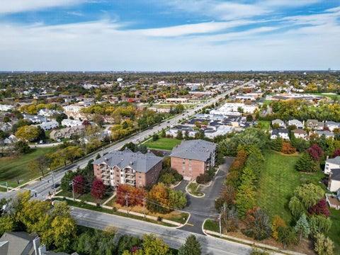 Tiny photo for 6675 S Cass Avenue #4C, Westmont, IL 60559 (MLS # 12782131)