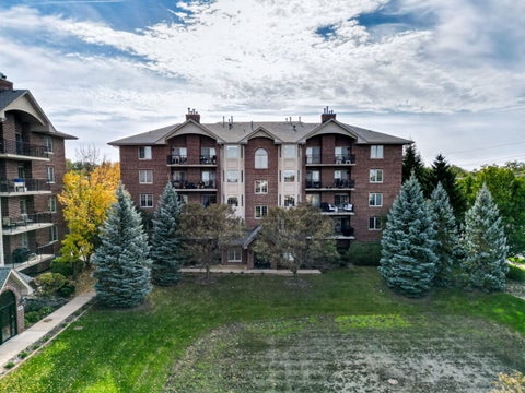 Photo of 6675 S Cass Avenue #4C, Westmont, IL 60559 (MLS # 12782131)