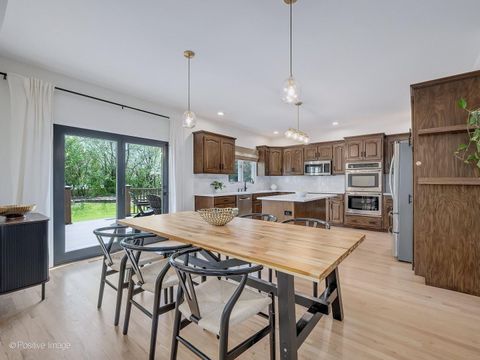 Tiny photo for 6437 Davane Court, Downers Grove, IL 60516 (MLS # 12624488)