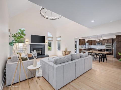 Tiny photo for 6437 Davane Court, Downers Grove, IL 60516 (MLS # 12624488)