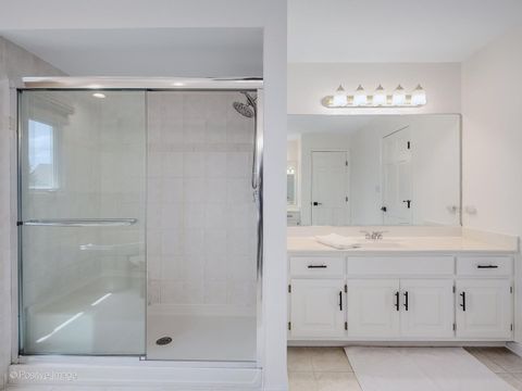 Tiny photo for 6437 Davane Court, Downers Grove, IL 60516 (MLS # 12624488)