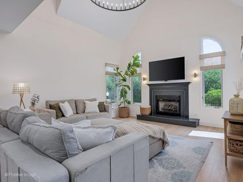 Tiny photo for 6437 Davane Court, Downers Grove, IL 60516 (MLS # 12624488)