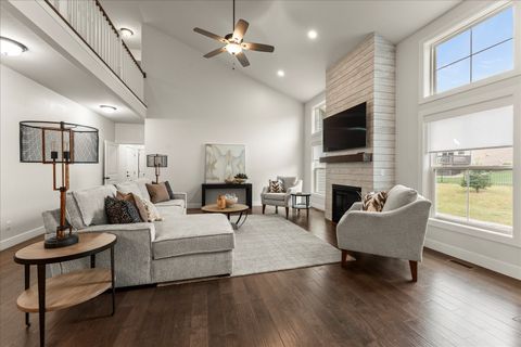 Tiny photo for 1616 Kassen Avenue, Mahomet, IL 61853 (MLS # 12608162)