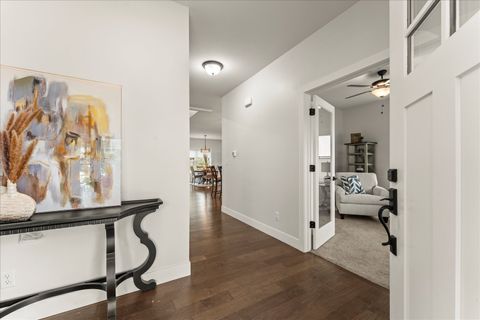 Tiny photo for 1616 Kassen Avenue, Mahomet, IL 61853 (MLS # 12608162)