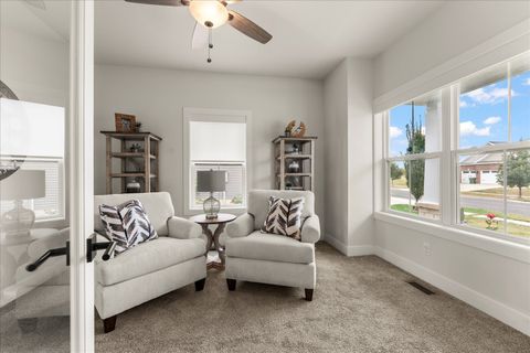 Tiny photo for 1616 Kassen Avenue, Mahomet, IL 61853 (MLS # 12608162)