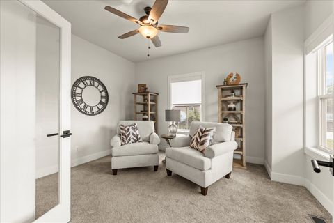 Tiny photo for 1616 Kassen Avenue, Mahomet, IL 61853 (MLS # 12608162)