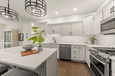 Tiny photo for 1616 Kassen Avenue, Mahomet, IL 61853 (MLS # 12608162)