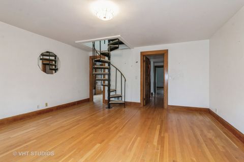 Tiny photo for 300 N River Road, Naperville, IL 60540 (MLS # 12471087)