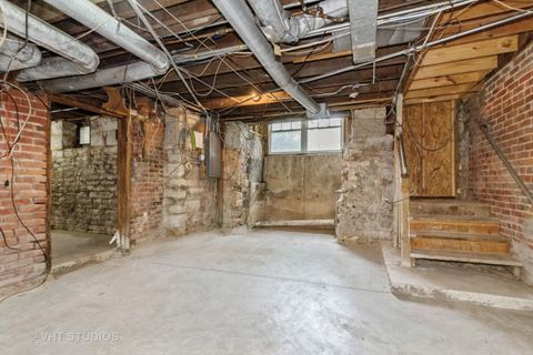 Tiny photo for 300 N River Road, Naperville, IL 60540 (MLS # 12471087)