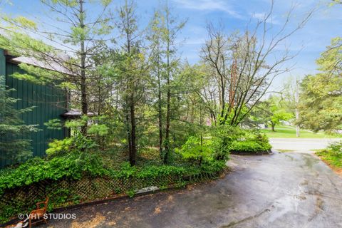 Tiny photo for 300 N River Road, Naperville, IL 60540 (MLS # 12471087)