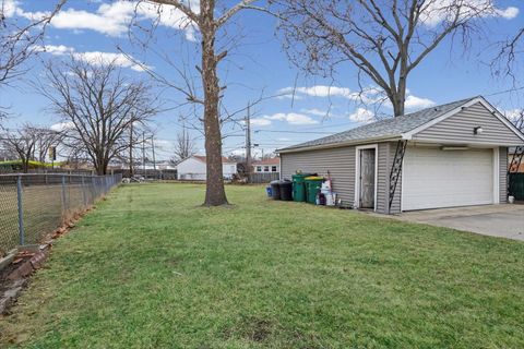 Tiny photo for 88 W Wayne Place, Wheeling, IL 60090 (MLS # 12571288)