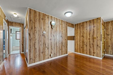 Tiny photo for 88 W Wayne Place, Wheeling, IL 60090 (MLS # 12571288)