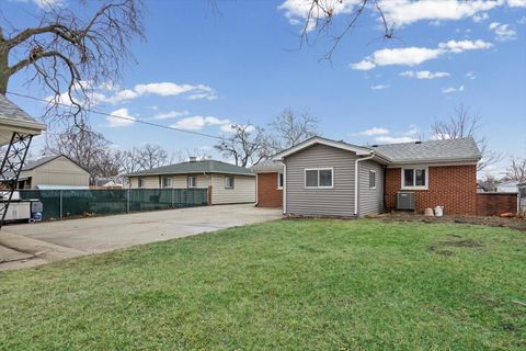 Tiny photo for 88 W Wayne Place, Wheeling, IL 60090 (MLS # 12571288)